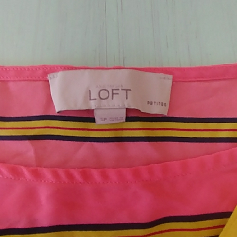 Top - Picture 2 of 4